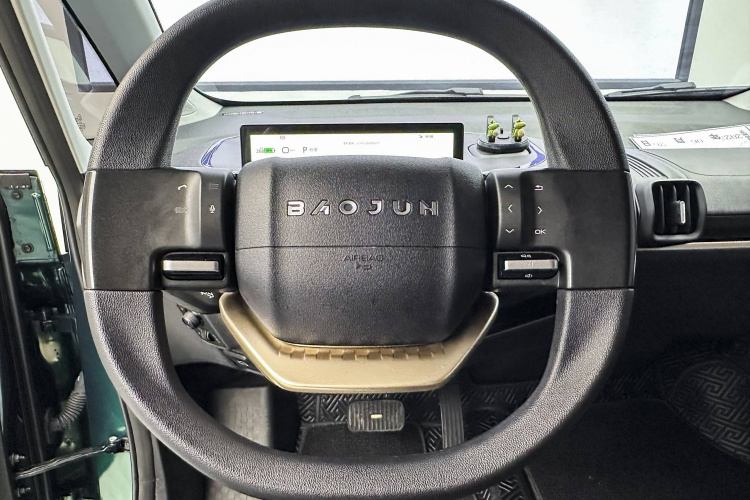 宝骏KiWi EV 2022款 艺术家轻享版 三元锂中控内饰7004