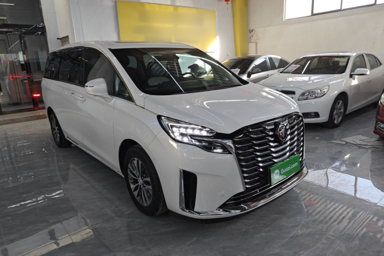 别克GL8 2023款 ES陆尊 尊享型和悦版车身外观3