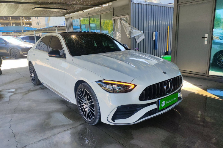奔驰C级 2022款 C 200 L 运动版车身外观3
