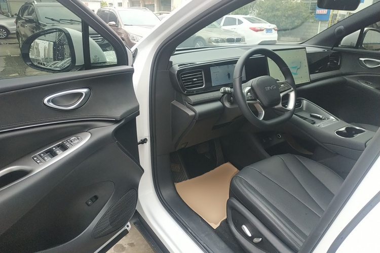 比亚迪 海狮06新能源 2025款 EV 605领航Pro版中控内饰7001