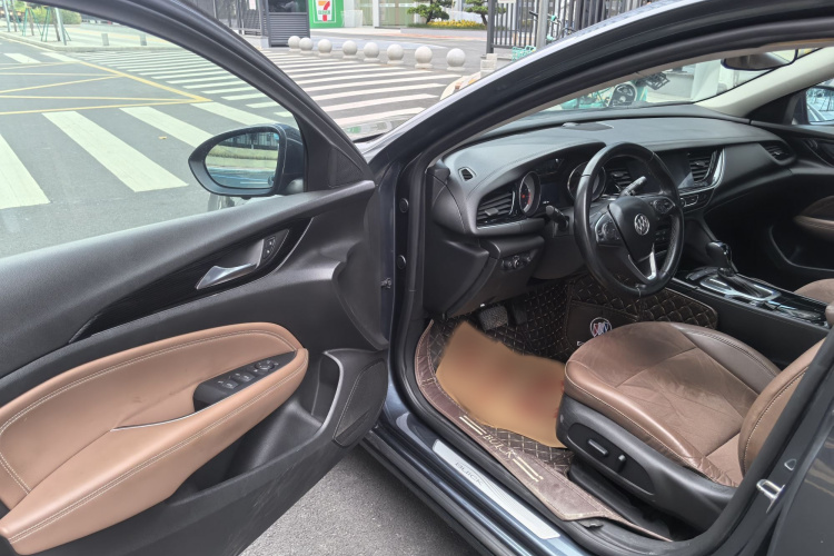 别克 君威 2019款 20T 精英型 国VI局部细节19