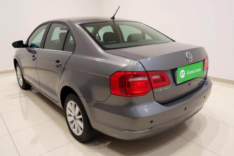 大众 捷达 2013款 1.6L 手动舒适型车身外观5