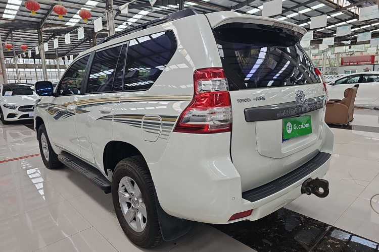 丰田 普拉多 2016款 2.7L 自动豪华版车身外观6004