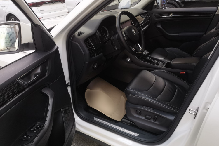 斯柯达 柯迪亚克 2018款 TSI380 7座四驱旗舰版中控内饰20