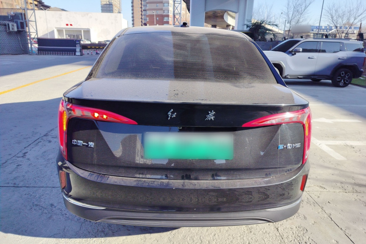 红旗E-QM5 2024款 610km PLUS车身外观6