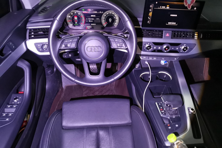 奥迪A4L 2020款 40 TFSI 时尚动感型局部细节13
