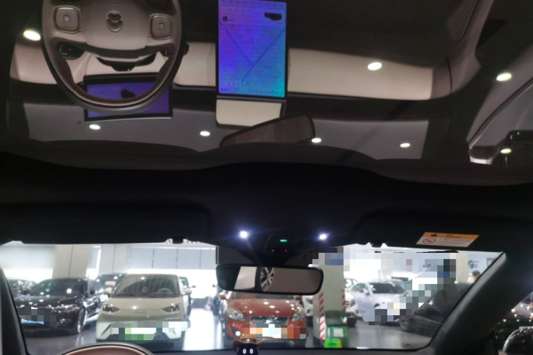 蔚来ET5 2022款 75kWh中控内饰22