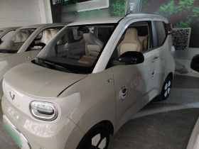 五菱汽车 宏光MINIEV 2024款 第三代 215km 进阶版