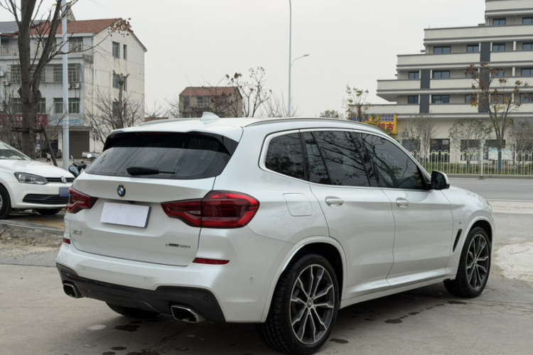 宝马X3 2020款  xDrive30i 领先型 M运动套装车身外观6005