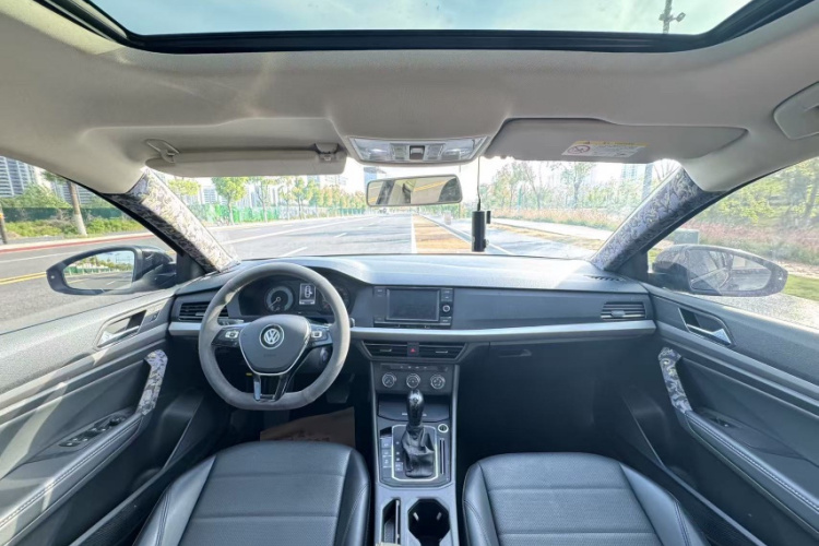 大众 朗逸 2019款 1.5L 自动舒适版 国VI中控内饰7002