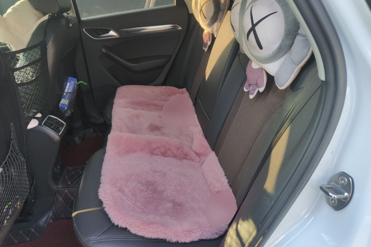 奥迪Q3 2018款 30 TFSI 时尚型典藏版中控内饰21