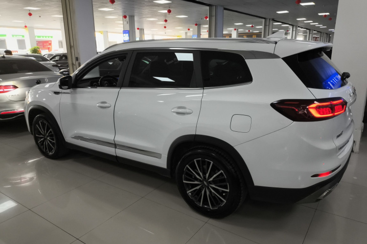 奇瑞 瑞虎8 PLUS 2021款 290TGDI DCT豪享版车身外观6003