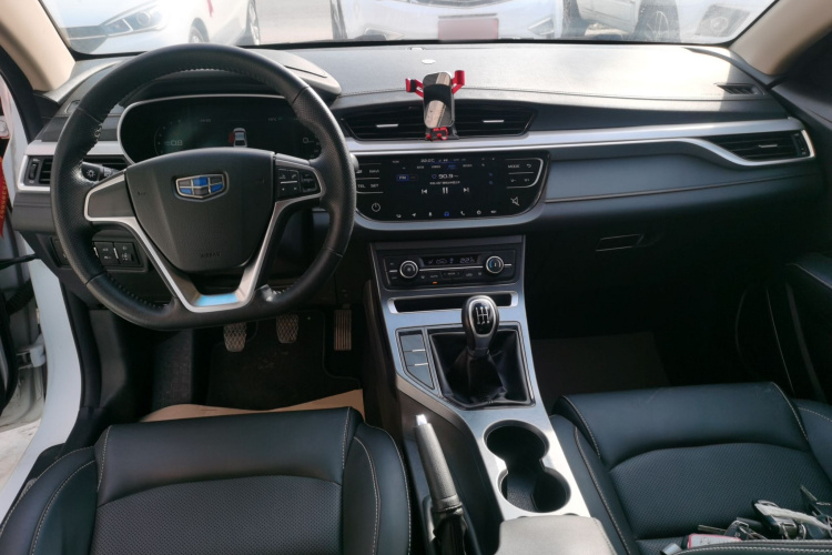 吉利汽车 帝豪 2018款 1.5L 手动向上互联版中控内饰12