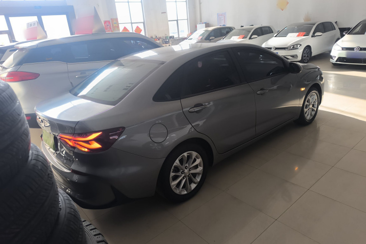 雪佛兰 科鲁泽 2023款 1.5L 双离合乐享版车身外观7