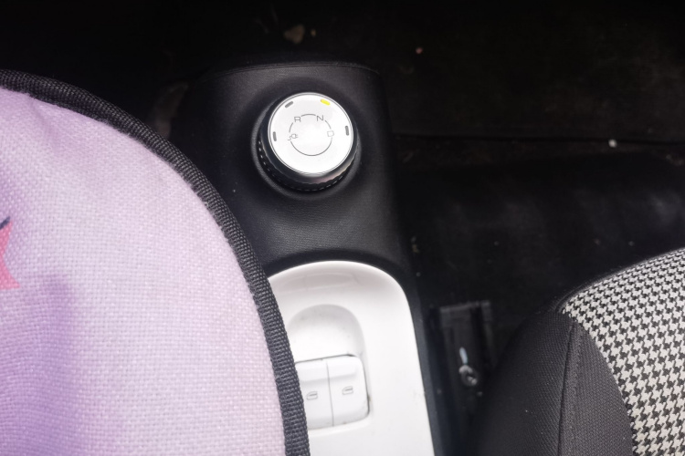 五菱汽车 宏光MINIEV 2024款 第三代 215km 进阶版局部细节18