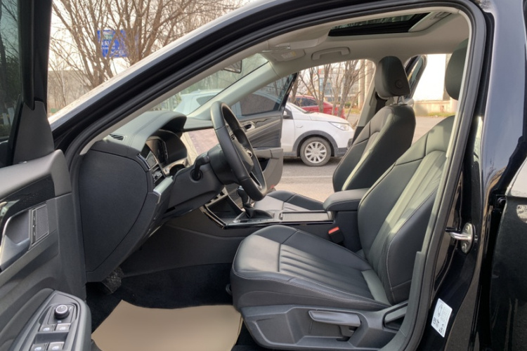 大众 帕萨特 2023款 改款 280TSI 商务版中控内饰7008