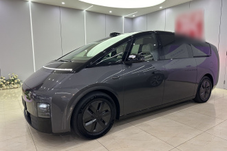 理想汽车 理想MEGA 2024款 Ultra