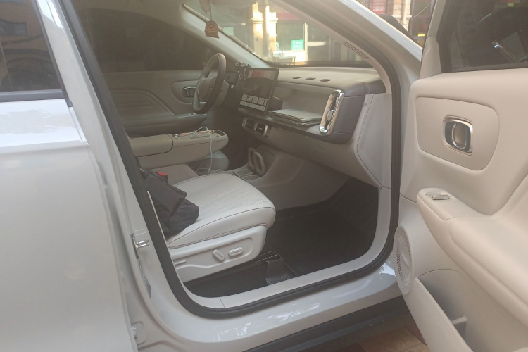 零跑汽车 零跑B10 2025款 510悦享版局部细节9005