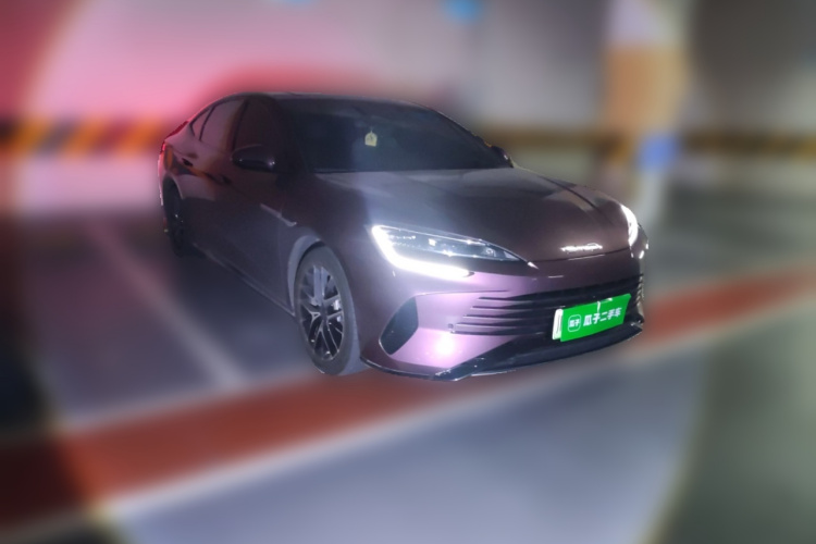 比亚迪 海豹07 DM-i 2025款 DM-i 1.5L 125km 尊贵型车身外观3