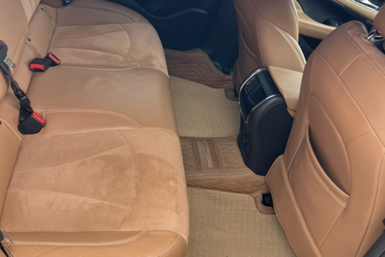 别克 君越 2018款 28T 豪华型中控内饰7009