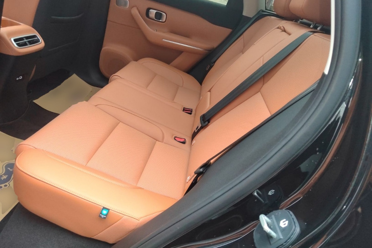 零跑汽车 零跑C10 2026款 605悦享版中控内饰7004