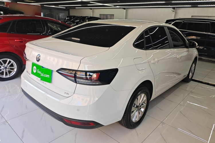 大众 朗逸 2025款 新锐 1.5L 出众新逸版车身外观7