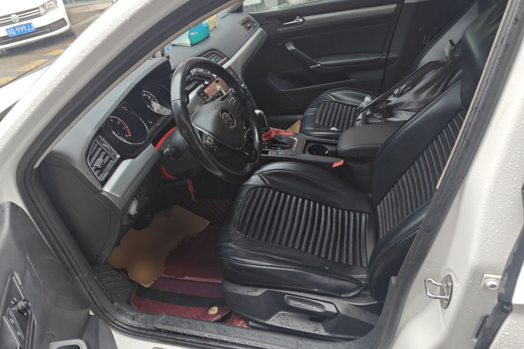 大众 凌渡 2015款 280TSI DSG舒适版中控内饰19