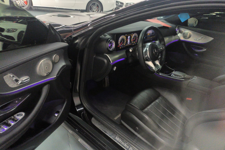 奔驰E级(进口) 2019款 E 200 轿跑车中控内饰7003