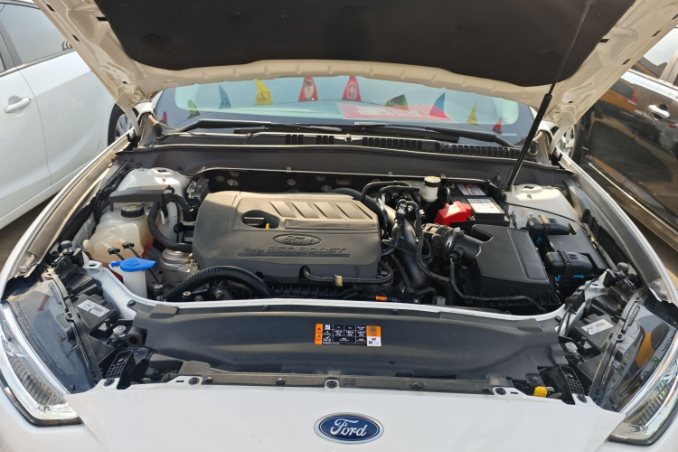 福特 蒙迪欧 2018款 EcoBoost 180 智控豪华型 国VI机舱底盘24