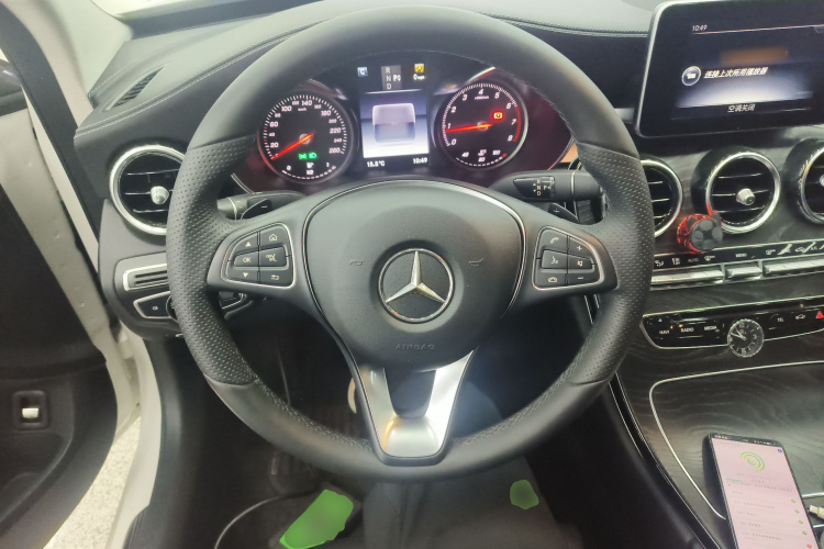 奔驰C级 2017款 C 180 L 运动版中控内饰13