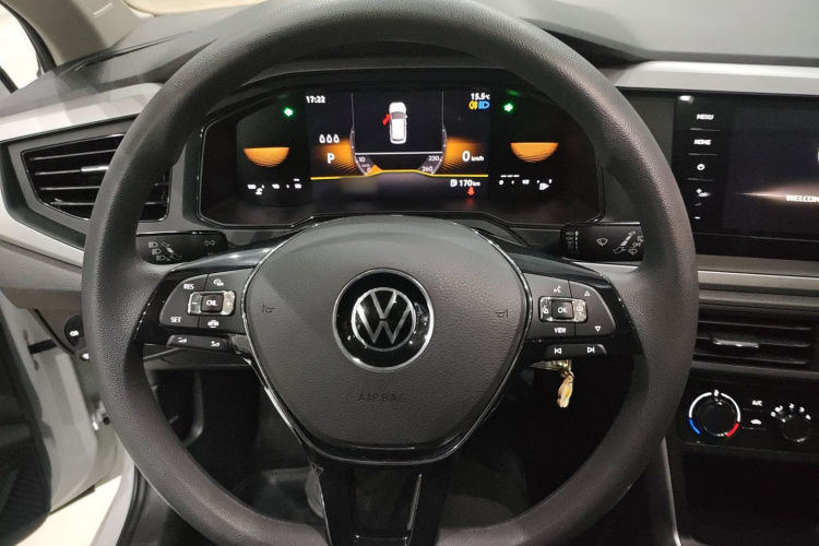 大众 Polo 2023款 改款 Plus 1.5L 自动全景乐享版中控内饰13