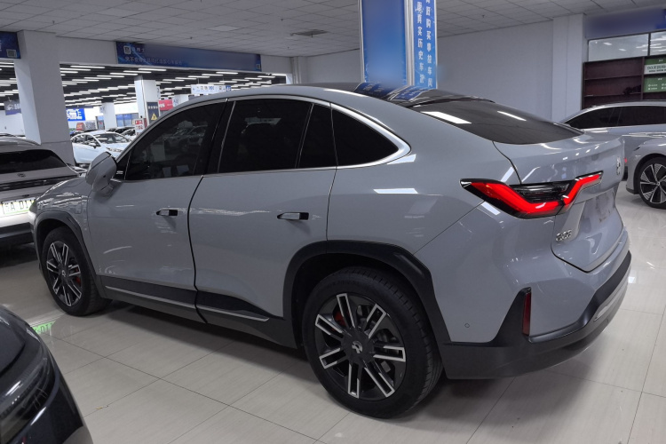 蔚来EC6 2020款 430KM 运动版车身外观4