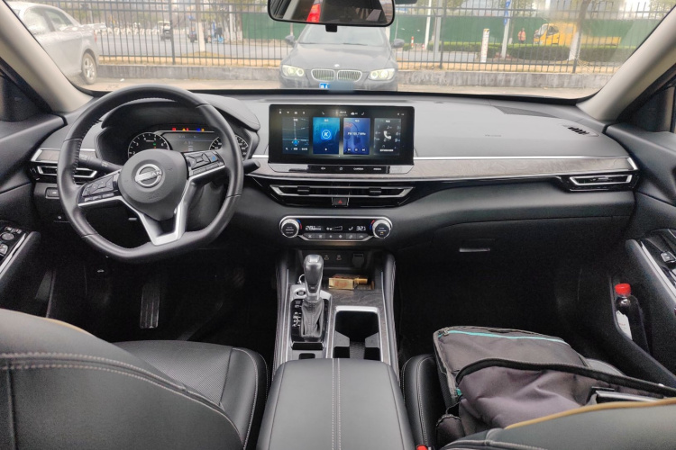 日产 天籁 2022款 2.0L XL-Upr 优享版中控内饰7002