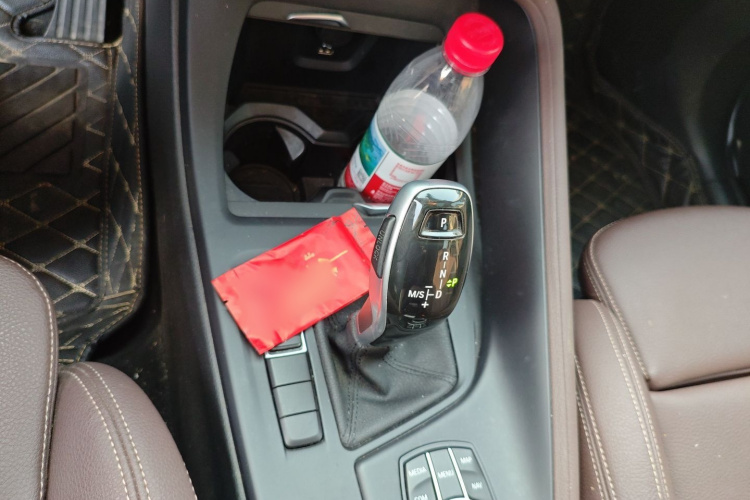 宝马X1 2020款 sDrive25Li 领先型局部细节18