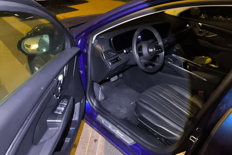 别克 君越 2023款 艾维亚版中控内饰20