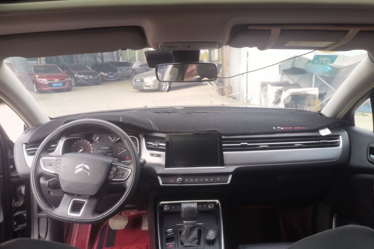 雪铁龙C5 2017款 350THP 自动豪华型中控内饰12