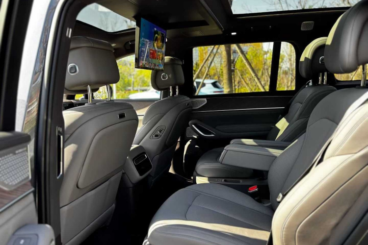 腾势N9 2025款 旗舰型中控内饰7003