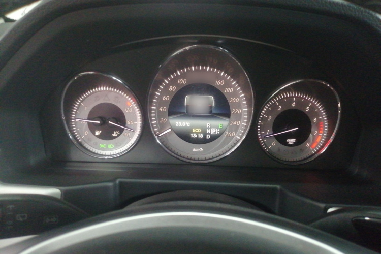 奔驰GLK级 2014款 GLK 260 4MATIC 动感型局部细节14