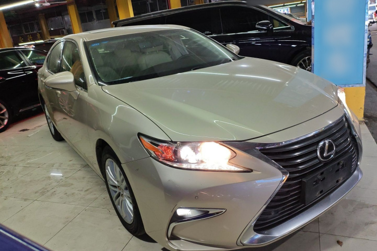 雷克萨斯ES 2015款 200 精英版车身外观6002