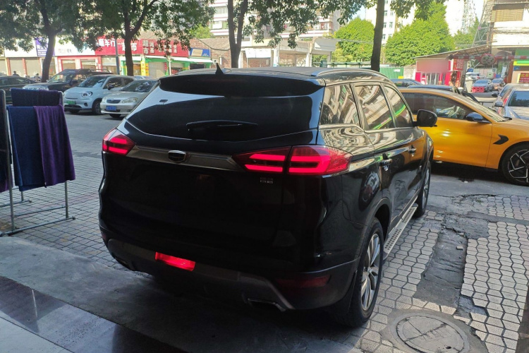 吉利汽车 博越 2016款 1.8TD 自动智慧型车身外观7