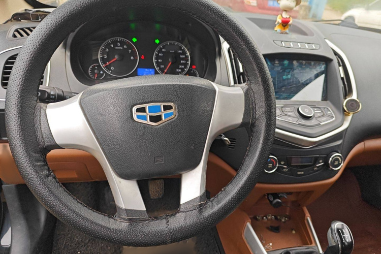 吉利汽车 金刚 2016款 1.5L 手动进取型中控内饰7003