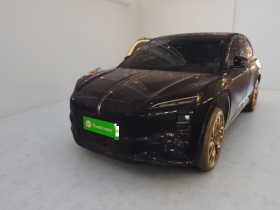 红旗天工08 2025款 565四驱先锋版