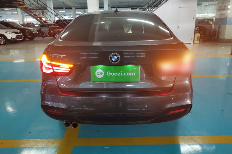 宝马3系GT 2020款 320i M运动套装车身外观6004