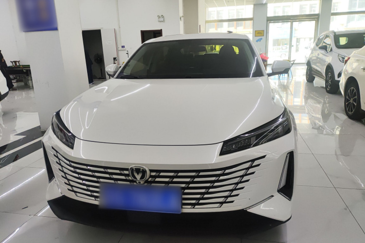 长安 逸动 2024款 1.5T GDI自动 尊贵型车身外观6001