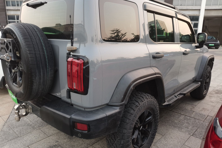 坦克300 2021款 越野版 2.0T 征服者车身外观6005