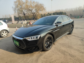 比亚迪 汉 2024款 DM-i 荣耀版 121KM 尊贵型