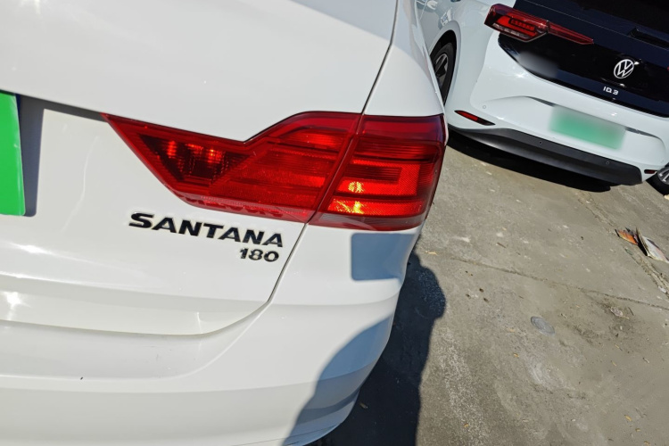 大众 桑塔纳 2017款 浩纳 1.6L 自动风尚版车身外观9