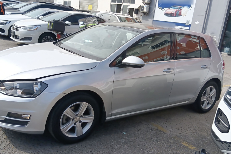 大众 高尔夫 2015款 1.6L 自动舒适型车身外观6003