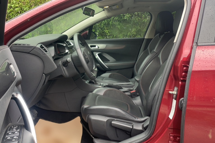 DS 4S 2016款 1.6T 自动睿动版THP160中控内饰7005