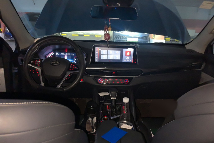 上汽大通MAXUS D90 2017款 2.0T 自动四驱 天狼星中控内饰7002